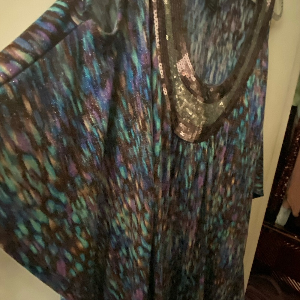 Women’s multicolored Blouse...Beautiful colors